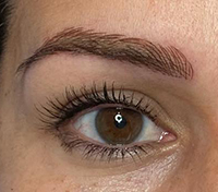 Microblading de cejas en C'est Si Bon